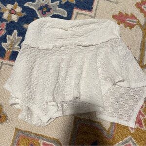 MUST BUNDLE W/ 3 ITEMS